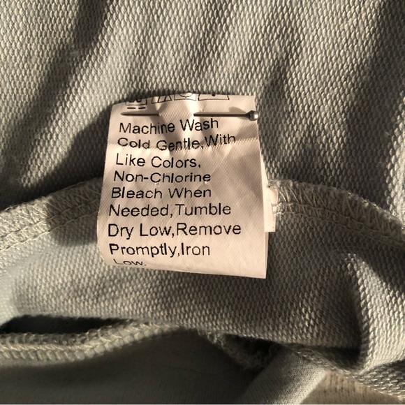 SHEIN Muted Mint Zip Up Hoodie Size M - Picture 7 of 9